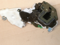 Stellelement Zentralverriegelung (links hinten) aus Nissan ALMERA (N15) Stellelement Zentralverriegelung (links hinten) aus Nissan ALMERA (N15)