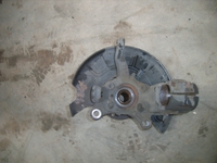 Achsschenkel (rechts hinten) aus VW TOURAN (1T1, 1T2) Achsschenkel (rechts hinten) aus VW TOURAN (1T1, 1T2)
