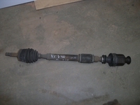Antriebswelle (ABS) (links vorne) aus Volvo V40 Kombi (VW) Antriebswelle (ABS) (links vorne) aus Volvo V40 Kombi (VW)