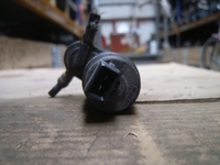 Scheibenwaschanlagenpumpe aus Opel VECTRA B Caravan (31_) Scheibenwaschanlagenpumpe aus Opel VECTRA B Caravan (31_)